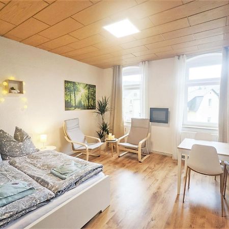 R3 - Urlaubsmagie - Helle Wohnung Mit Garten & Pool Rathmannsdorf Exterior photo